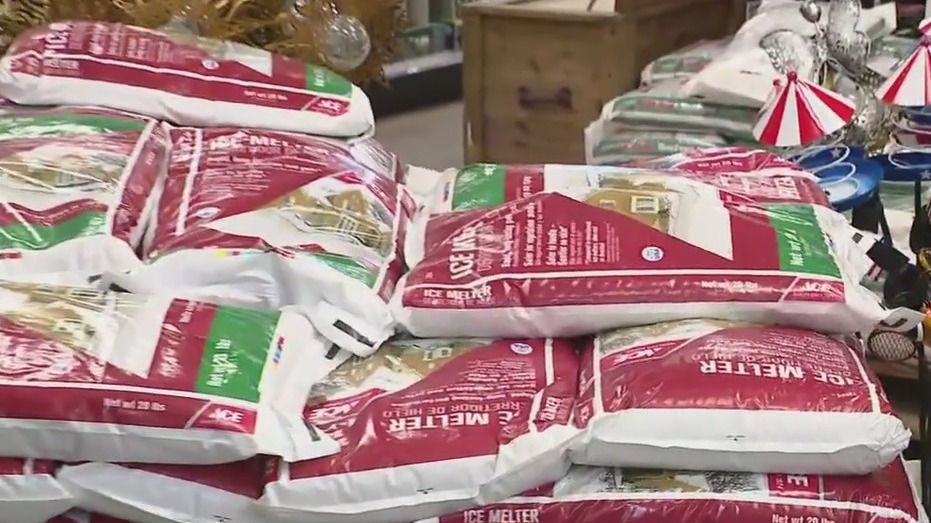 Salt flies off store shelves in anticipation of Chicago's big snowstorm