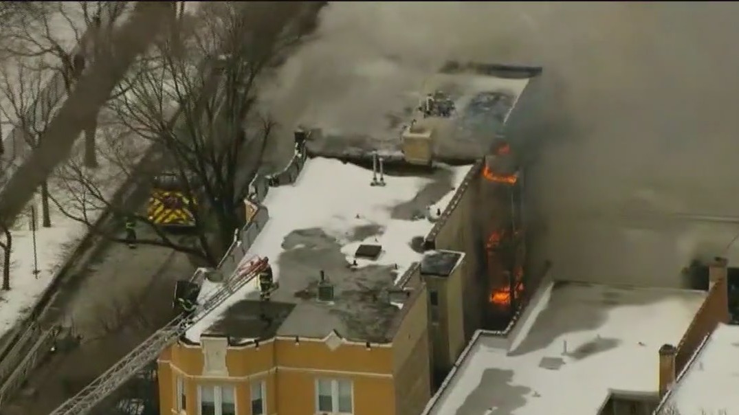 Fire at West Rogers Park apartment leaves child dead, 2 firefighters ...