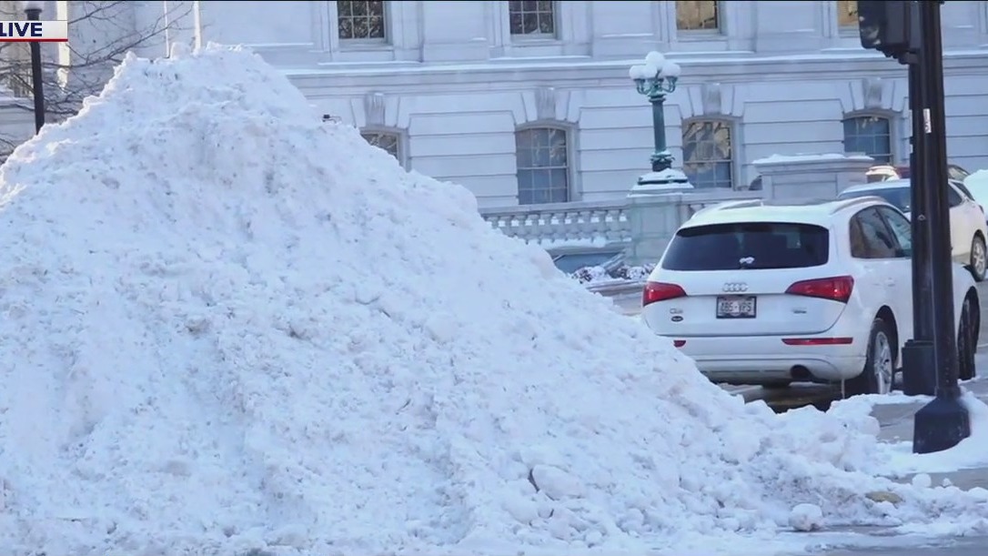 Another storm to hit as Midwest digs out from major snowfall