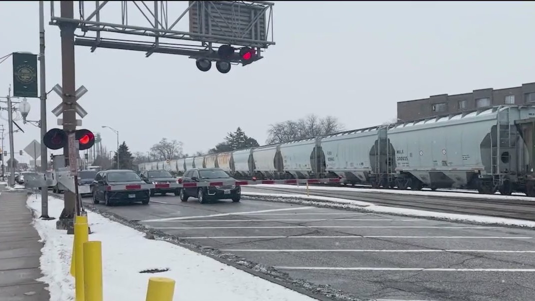 $13M in federal funding brings Elmwood Park railroad crossing project closer to reality