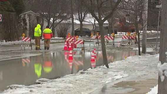 Massive water main break floods Skokie neighborhood, boil order issued