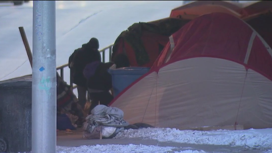 Dangerously cold temps descend on Chicago | Here's everything you need to know