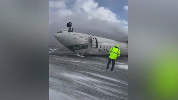 How did the Delta jet flip over? Former pilot weighs in