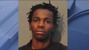 Cook County fugitive on the run after escaping electronic monitoring: sheriff