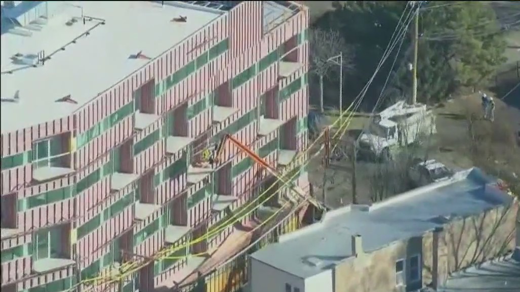 Construction worker electrocuted at Chicago apartment building | FOX 32 ...