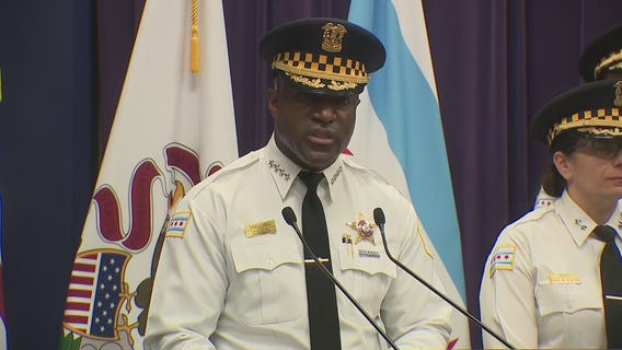 Chicago police detail charges against man accused of 5 murders