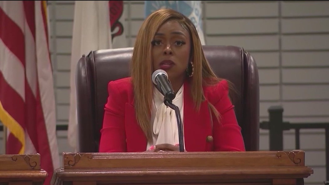 Feds seek records tied to Dolton land development