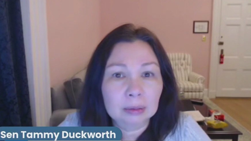 'Middle finger to our heroes': Duckworth lays into Trump