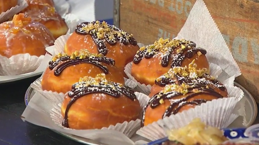 Celebrate National P?czki Day in style
