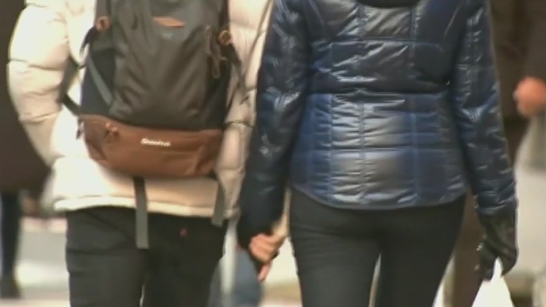 Love in the digital age: STREET SOLDIERS