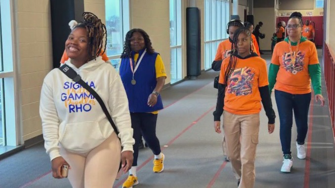 Chicago area nonprofit walks for a cure for multiple sclerosis