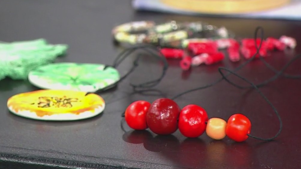 Do-it-together art kits help older Chicagoans tap into their creative side