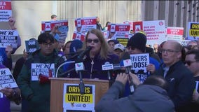 Chicago area Uber drivers want to form a union