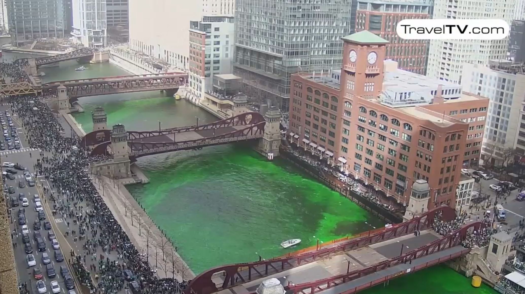 WATCH: Chicago River dyed green for St. Patrick's Day 2025