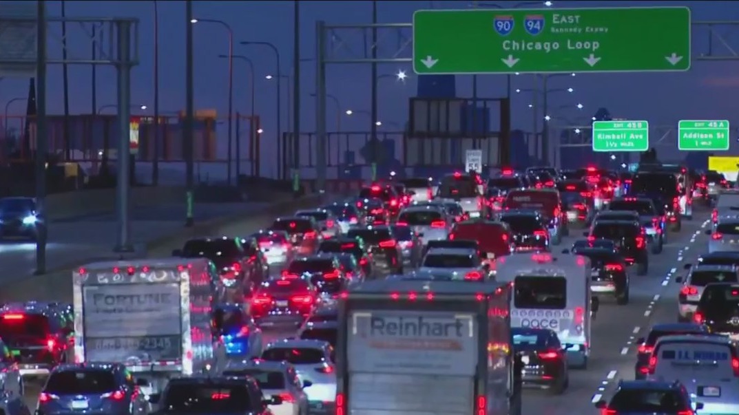 Kennedy Expressway construction underway in Chicago
