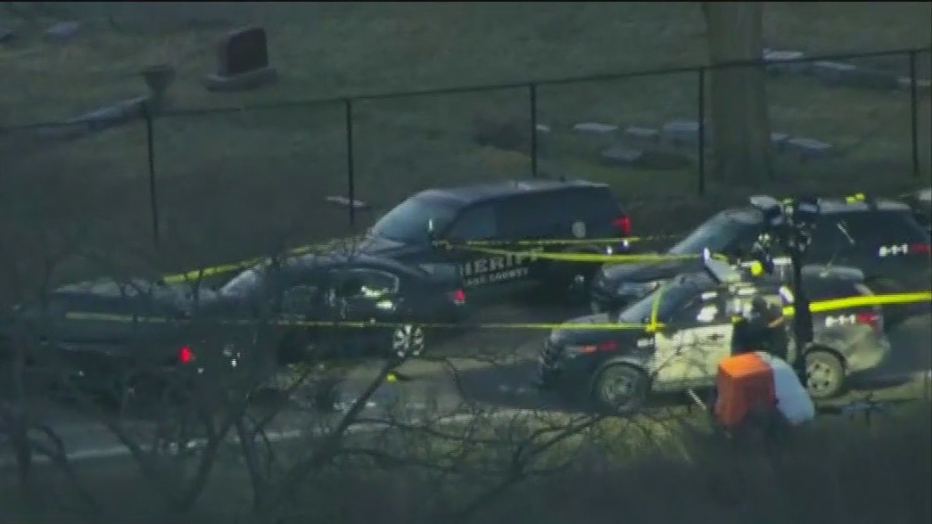 Aurora (Ill.) police investigate possible gunfire during traffic stop