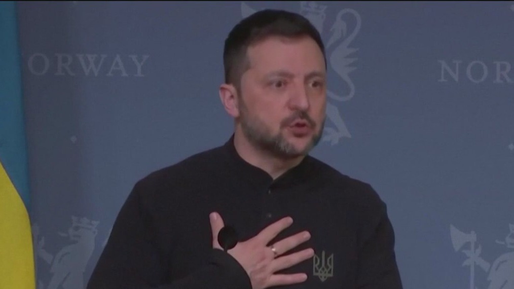 Peace talks with Russia and Ukraine overshadowed by airstrikes