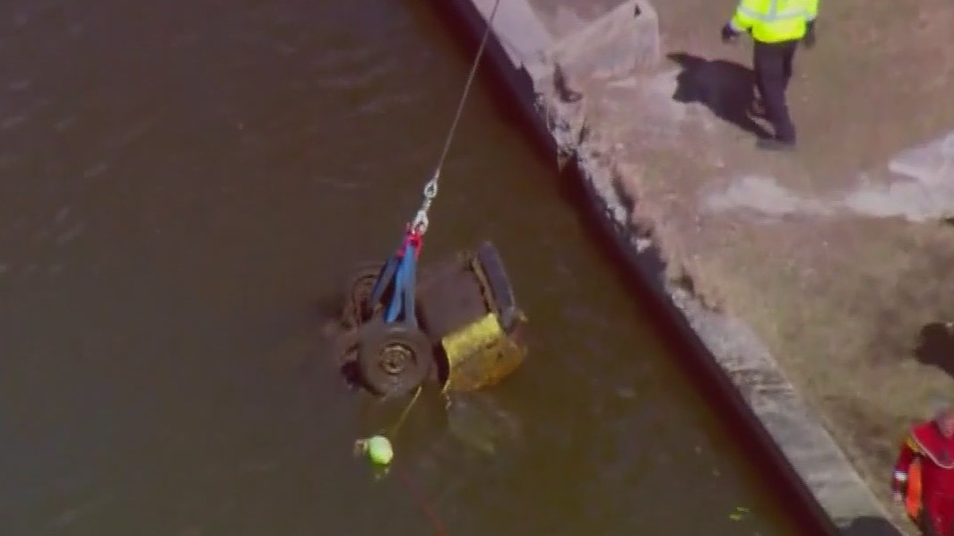 Karen Schepers' car removed from Fox River 42 years after she disappeared