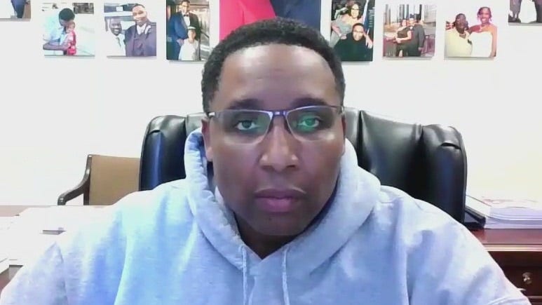 Chicago alders call on Johnson to negotiate new $175M budget hole