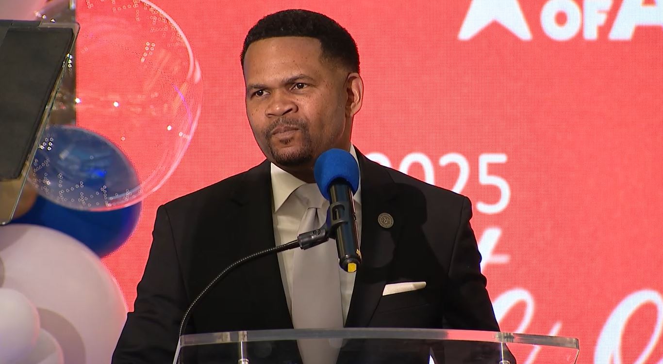 Democratic push to unseat Aurora Mayor Irvin grows amid development and debt concerns