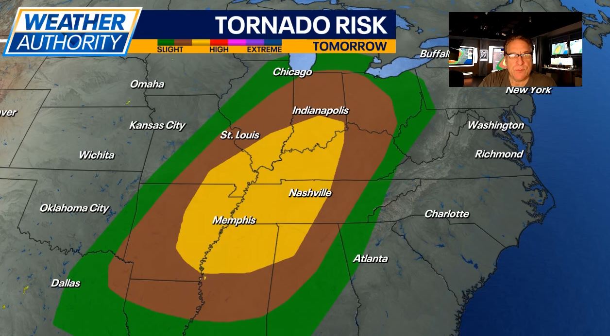 Timeline of severe storms in Chicago on Sunday