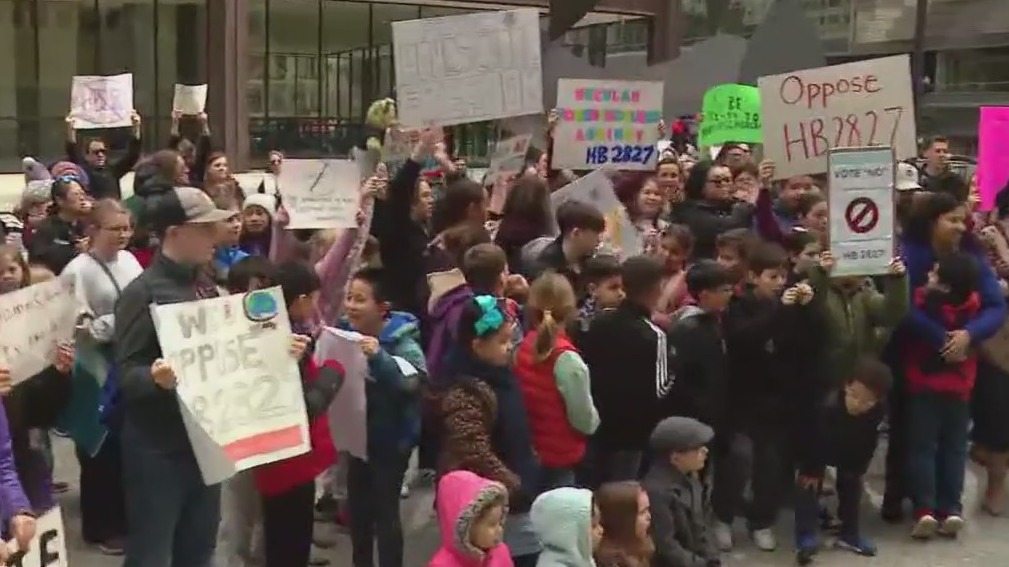 Illinois homeschool bill sparks controversy, parents rally in protest