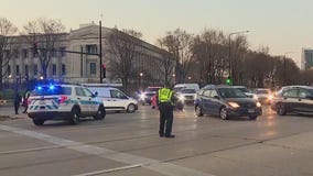 Lake Shore Drive crash shuts down all lanes near downtown
