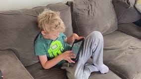 Illinois bill would require birthdate registration for new devices to shield kids from adult content