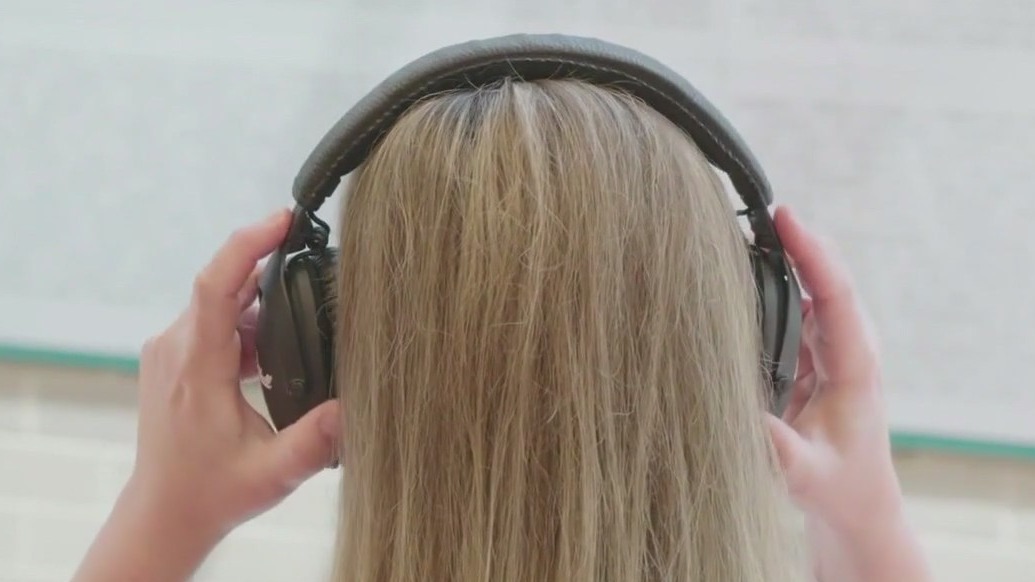 Noise-cancelling headphone concerns