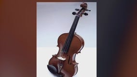 $10K custom violin stolen from CTA Blue Line train in downtown Chicago, police say