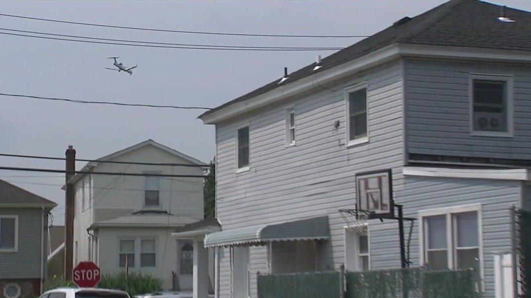 Long Island towns sue FAA over flight path