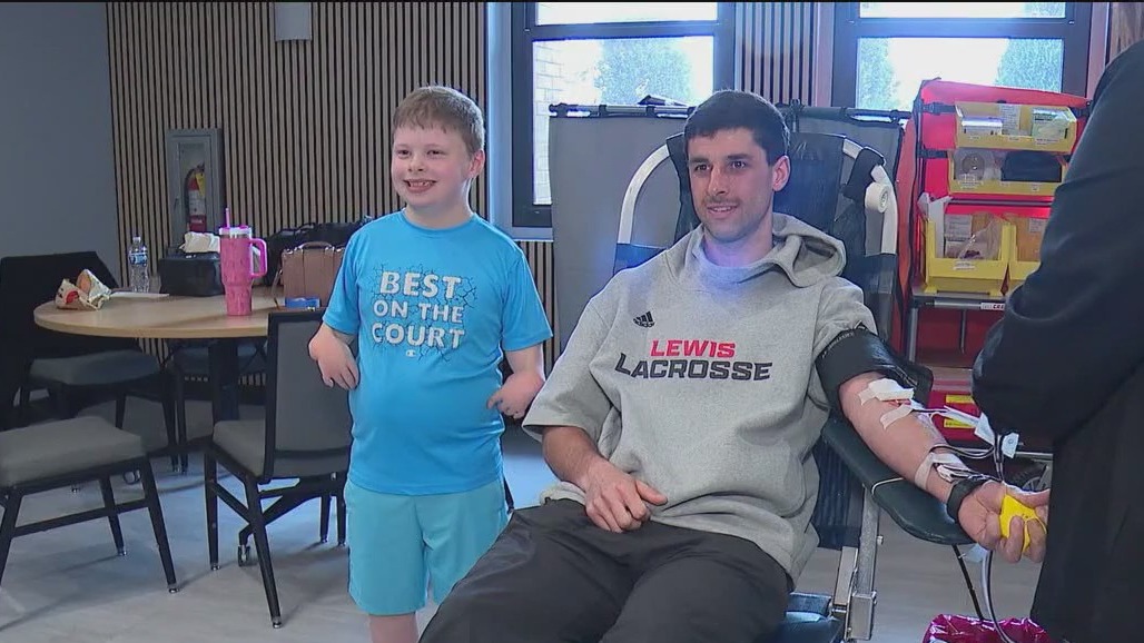 Blood drive honors Romeoville boy who beat the odds?and isn?t done giving back