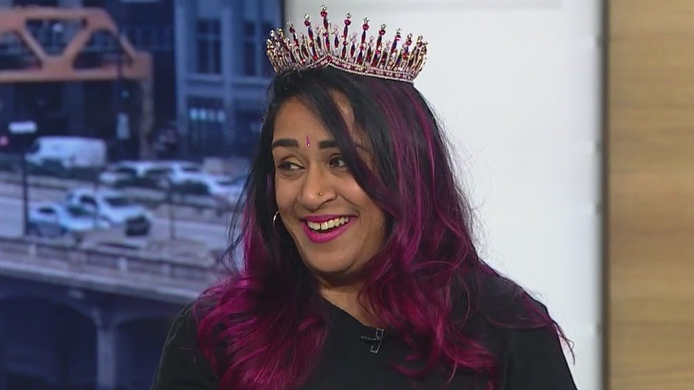 Social media star Pinky Patel brings laughs to Chicago Improv