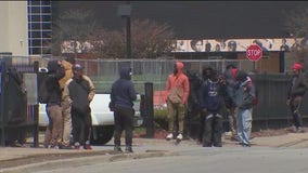 Concerns mount over reported migrant loitering outside Chicago Home Depot