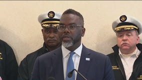 Chicago mayor speaks on fire department captain killed in West Side blaze