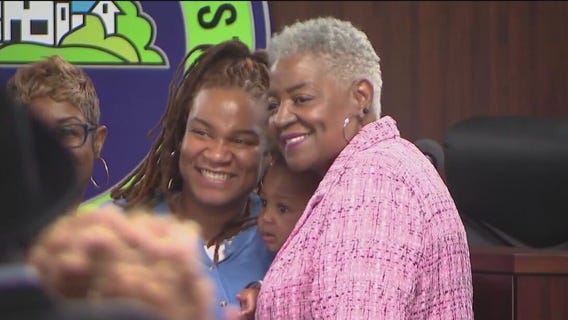 Hazel Crest's first woman mayor sworn in