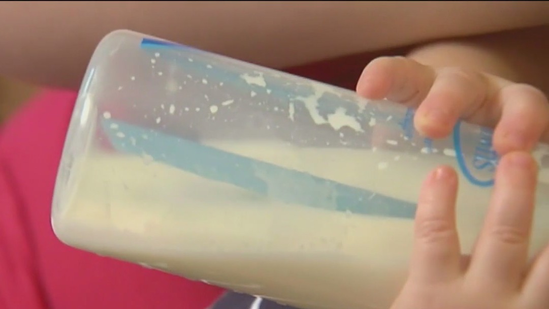 White House mulls incentives for Americans to have more babies