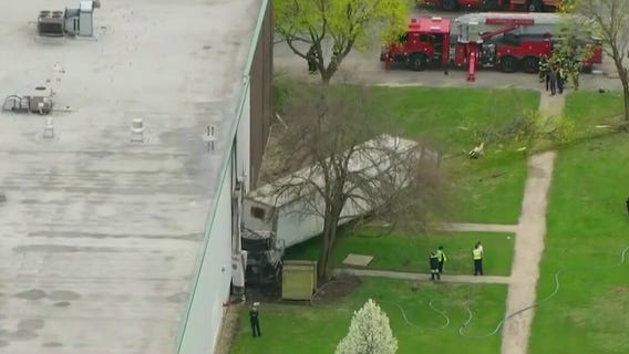 Semi-truck crashes into West Chicago building