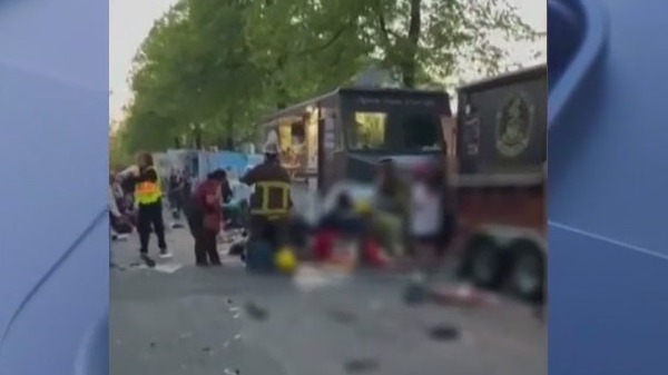 9 dead after car plows into crowd in Vancouver festival | FOX 32 Chicago