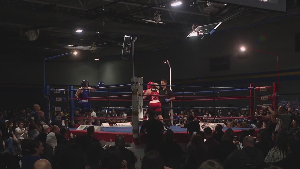 Battle of the Badges: Chicago cops and firefighters face off for a good cause