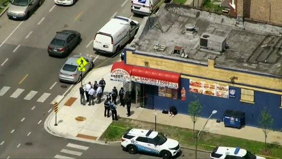 Man shot and killed at West Side grocery store, police say