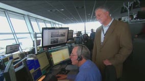 Trump administration rolls out new plan to fix air traffic controller shortage