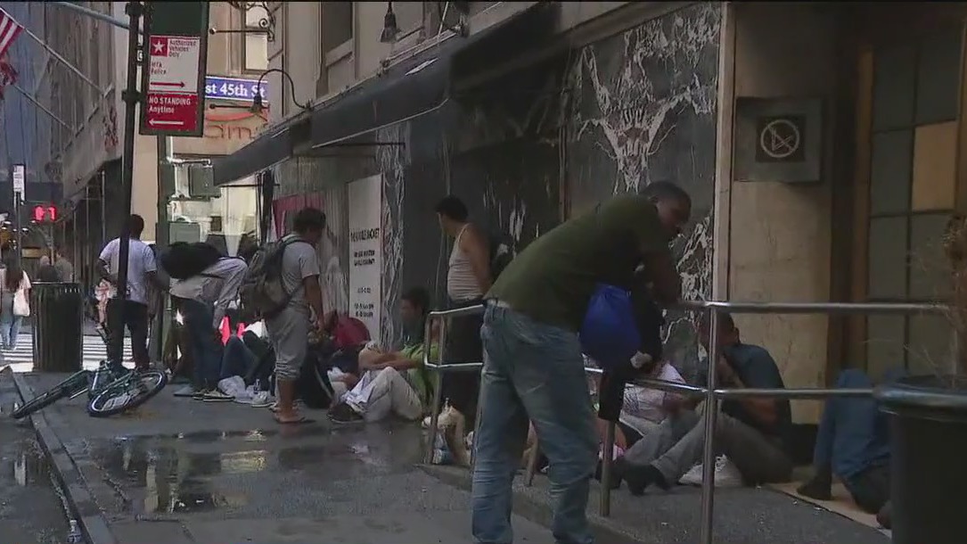 Roosevelt Hotel migrant intake center to close