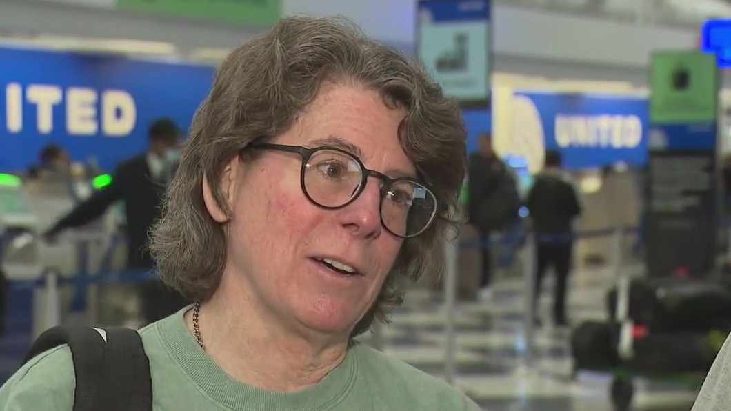 Chicago travelers react to first day of Real ID requirement