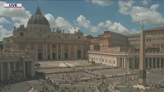 Suspense builds as conclave heads into 2nd day of voting for the new pope
