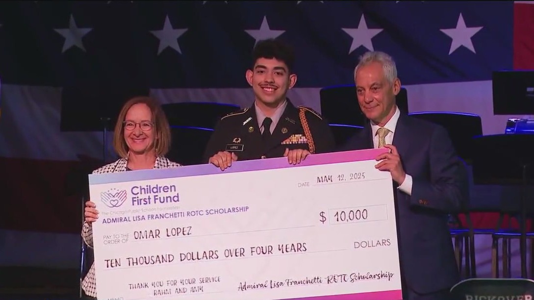 Rahm Emanuel launches scholarship for CPS ROTC students