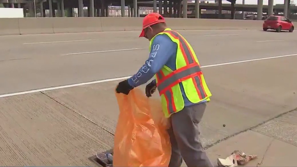 Illinois spent $27 million to remove trash from roadways last year