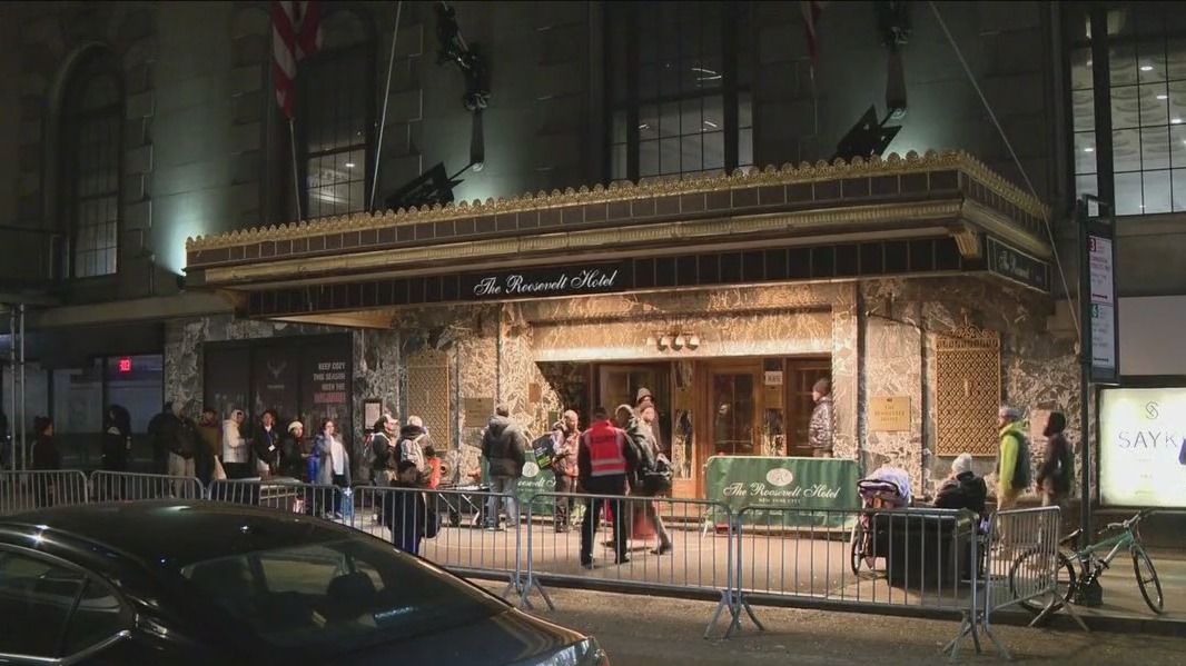 Roosevelt Hotel migrant shelter to close