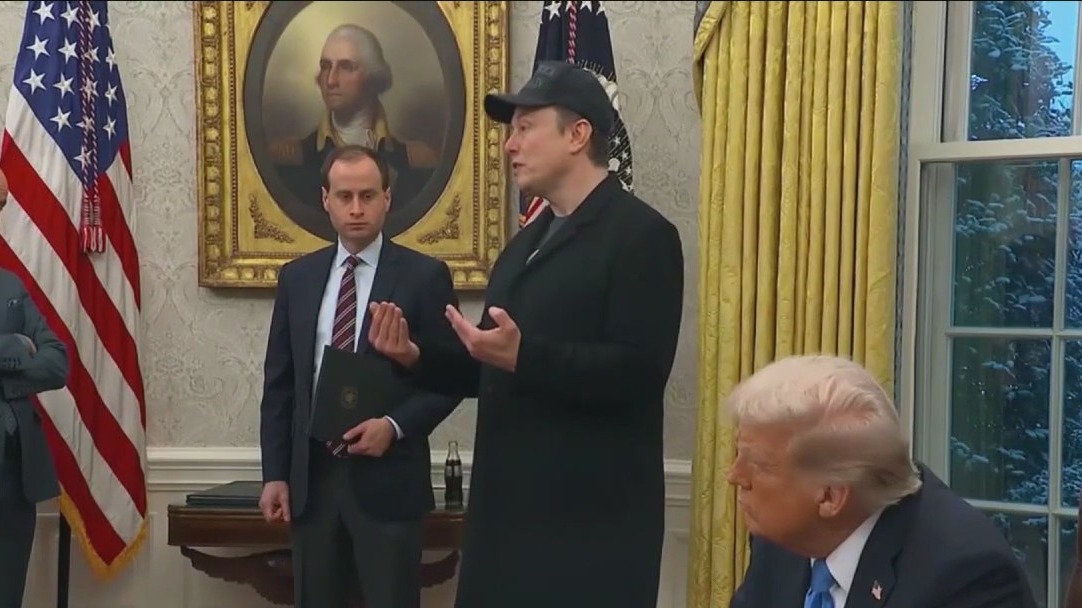 Trump order forces federal workers back to office