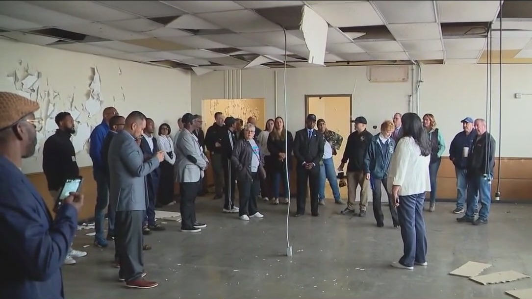 State, city leaders push for new Chicago police district